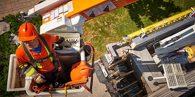 Burlington Hydro line technican and bucket truck