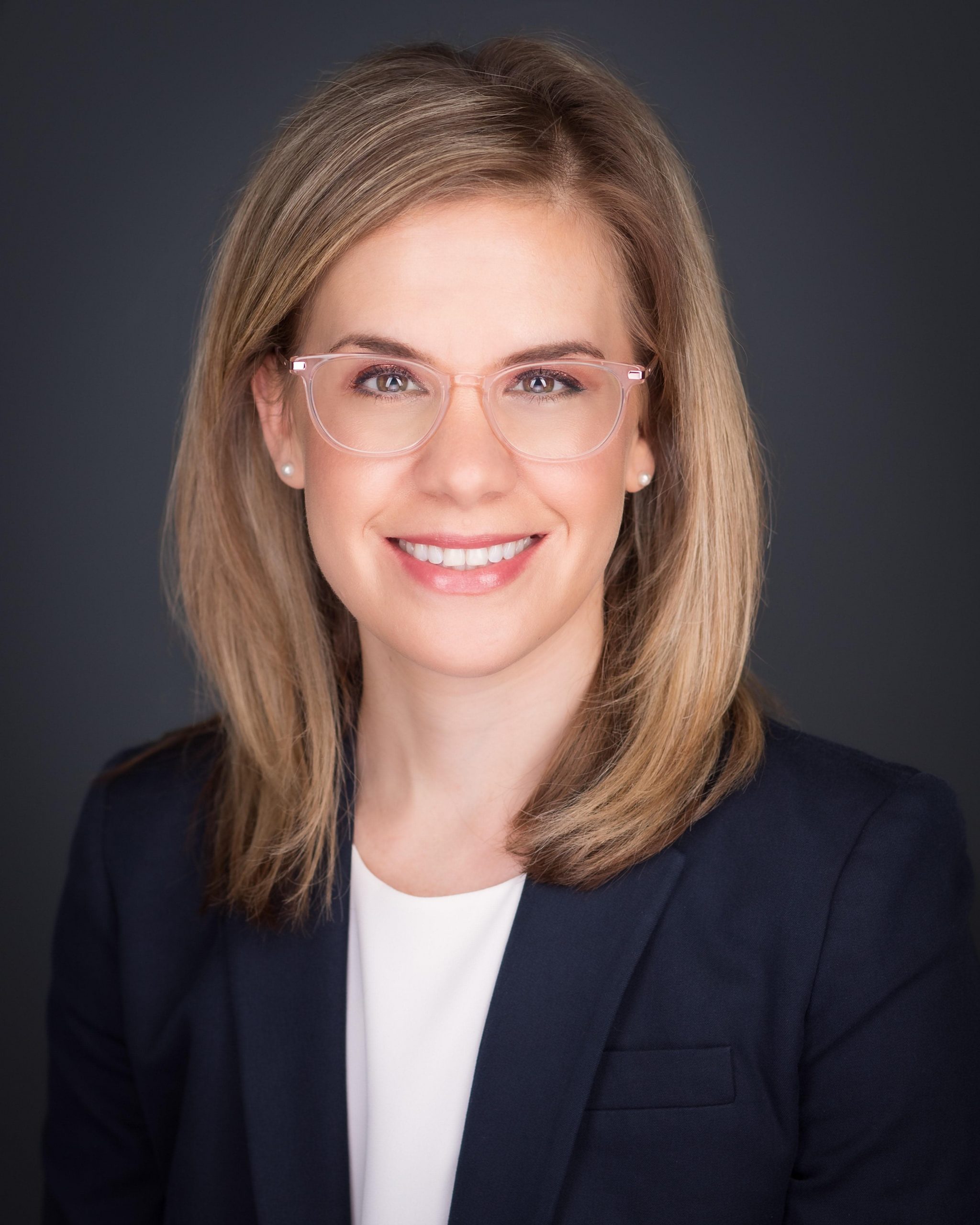 Headshot of Nicole Fabbro
